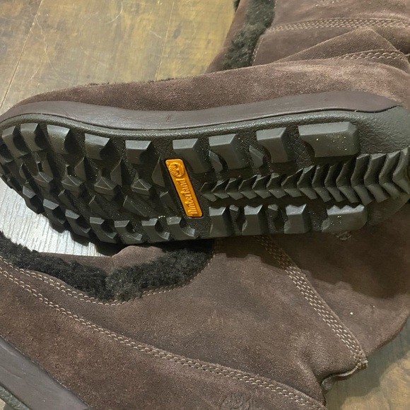 Timberland Brown suede Mukluks - Picture 5 of 7